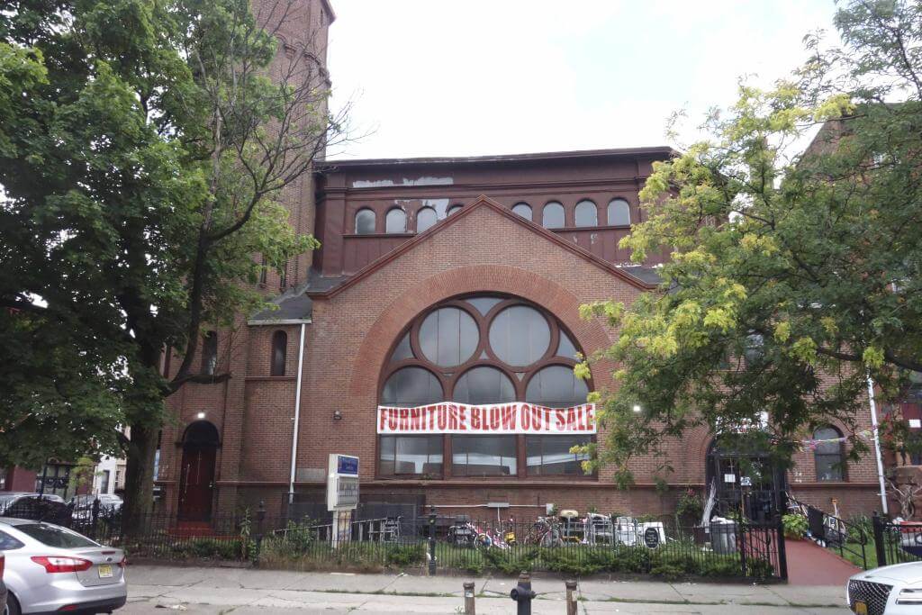 bushwick church with vacate order