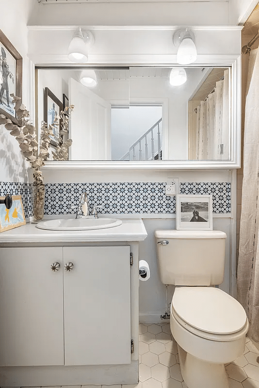 bathroom with white fixtures