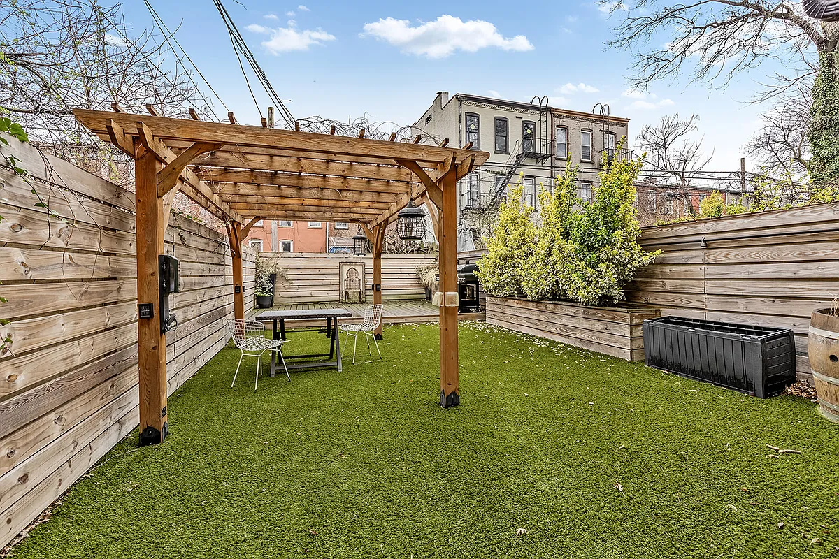 rear garden pergola, wood deck at rear